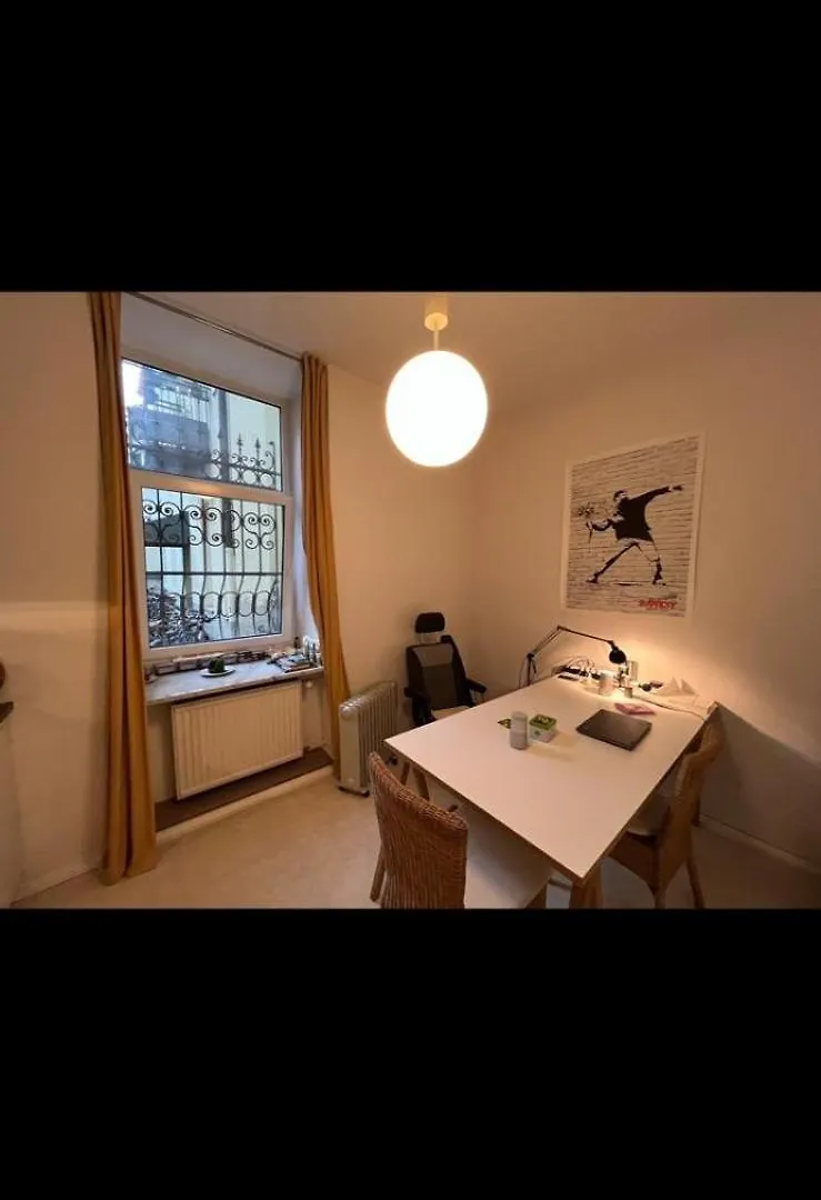 Grosse Wohnung In Der Isarvorstadt Monachium